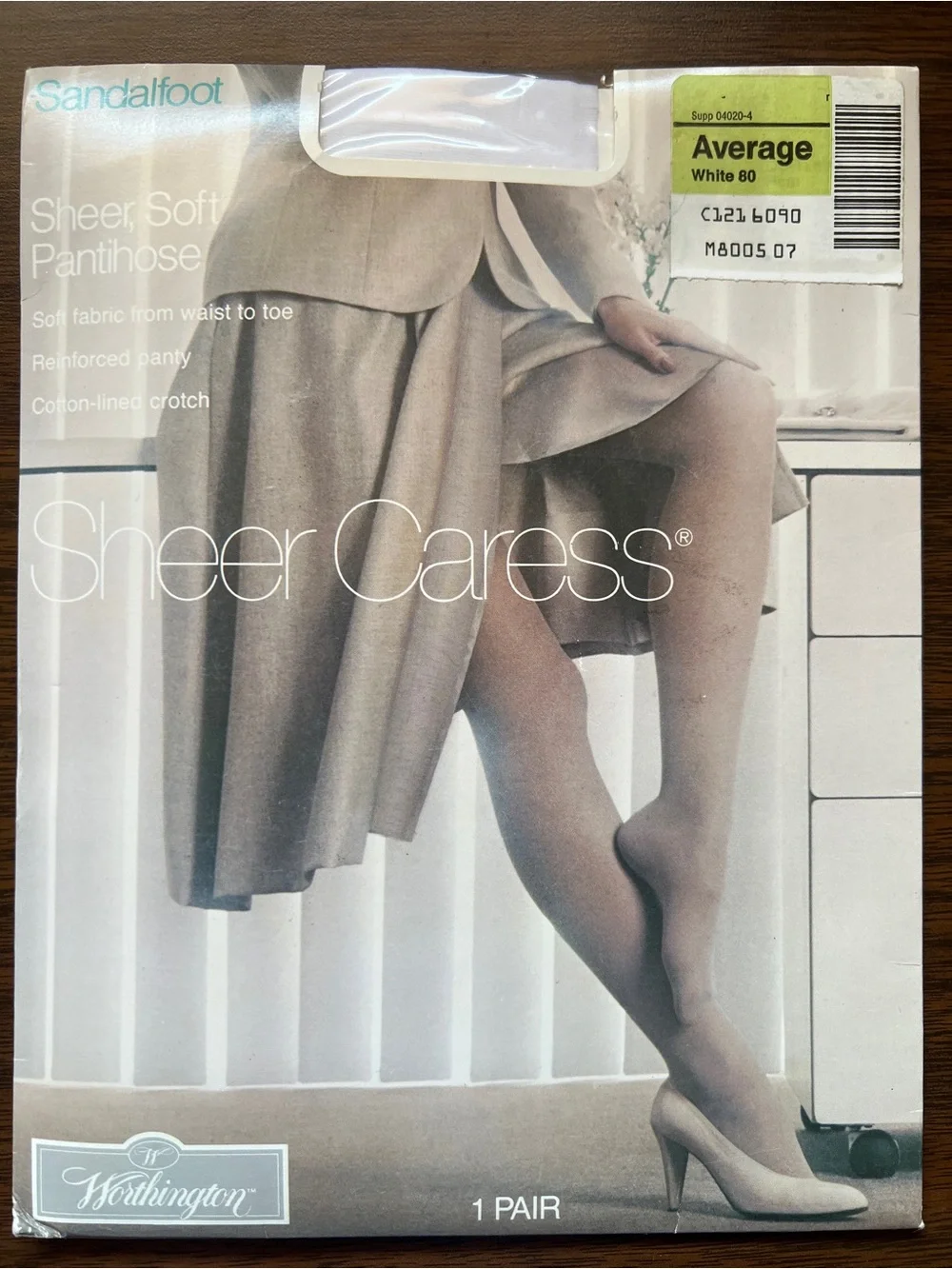 NWT Vintage 80s/90s Worthington Sheer Caress Pantyhose in White - Size Average